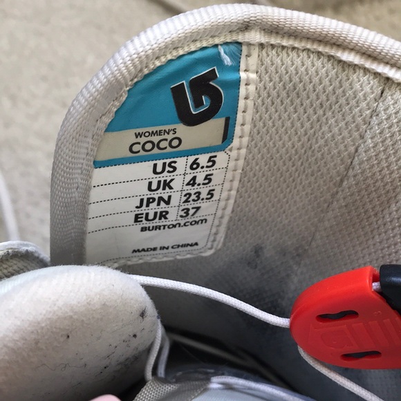 Burton coco women’s snowboard boots - Picture 3 of 3